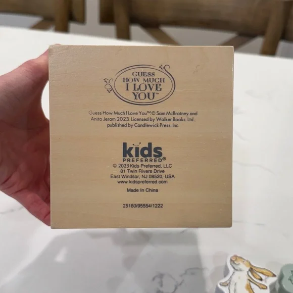 Kids Preferred Guess How Much I Love You Wooden Shape Sorter with Rope Handle - Picture 7 of 12